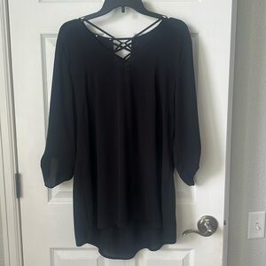 Laurice’s black tunic blouse size extra large